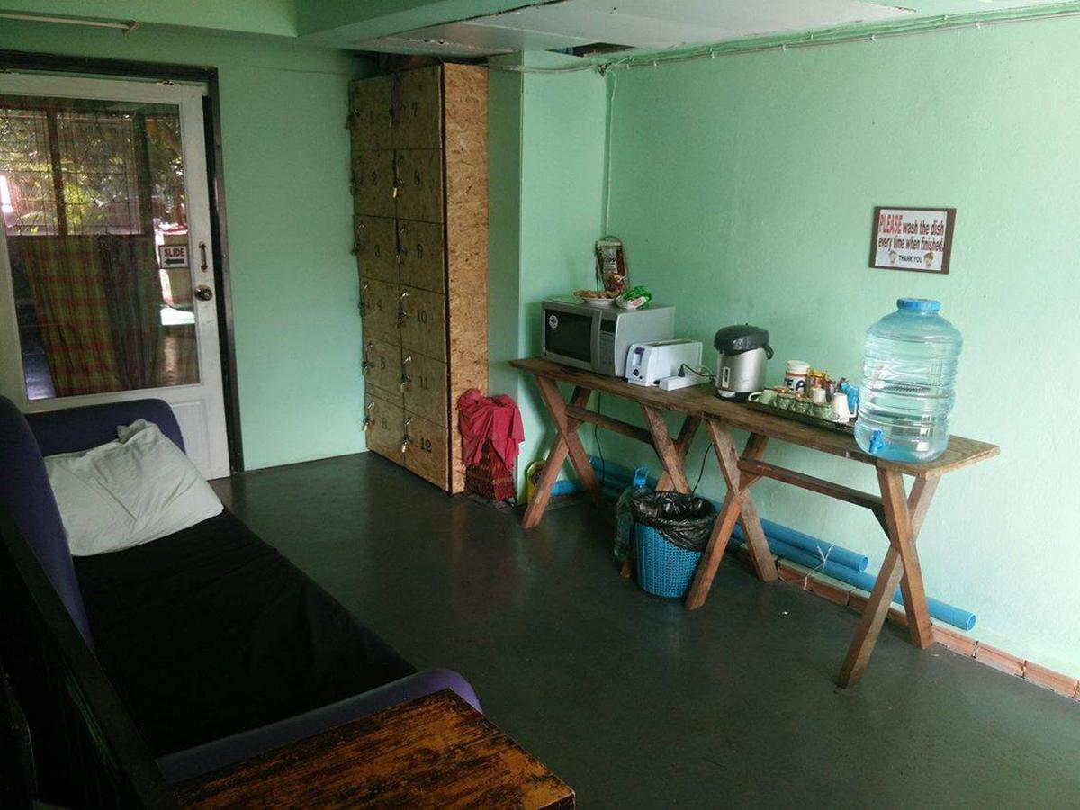 J Giant Hostel Chiang Mai Exteriör bild
